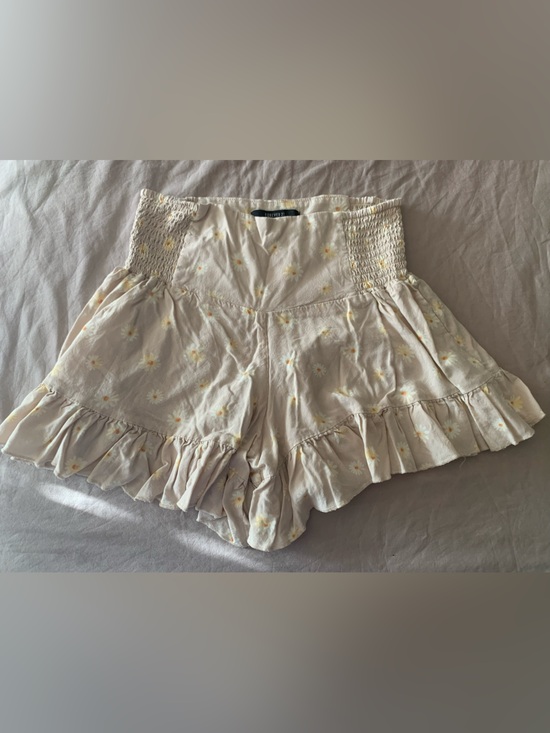 Forever 21 Pants - Forever 21 Cream Floral Ruffle High-Waist Shorts